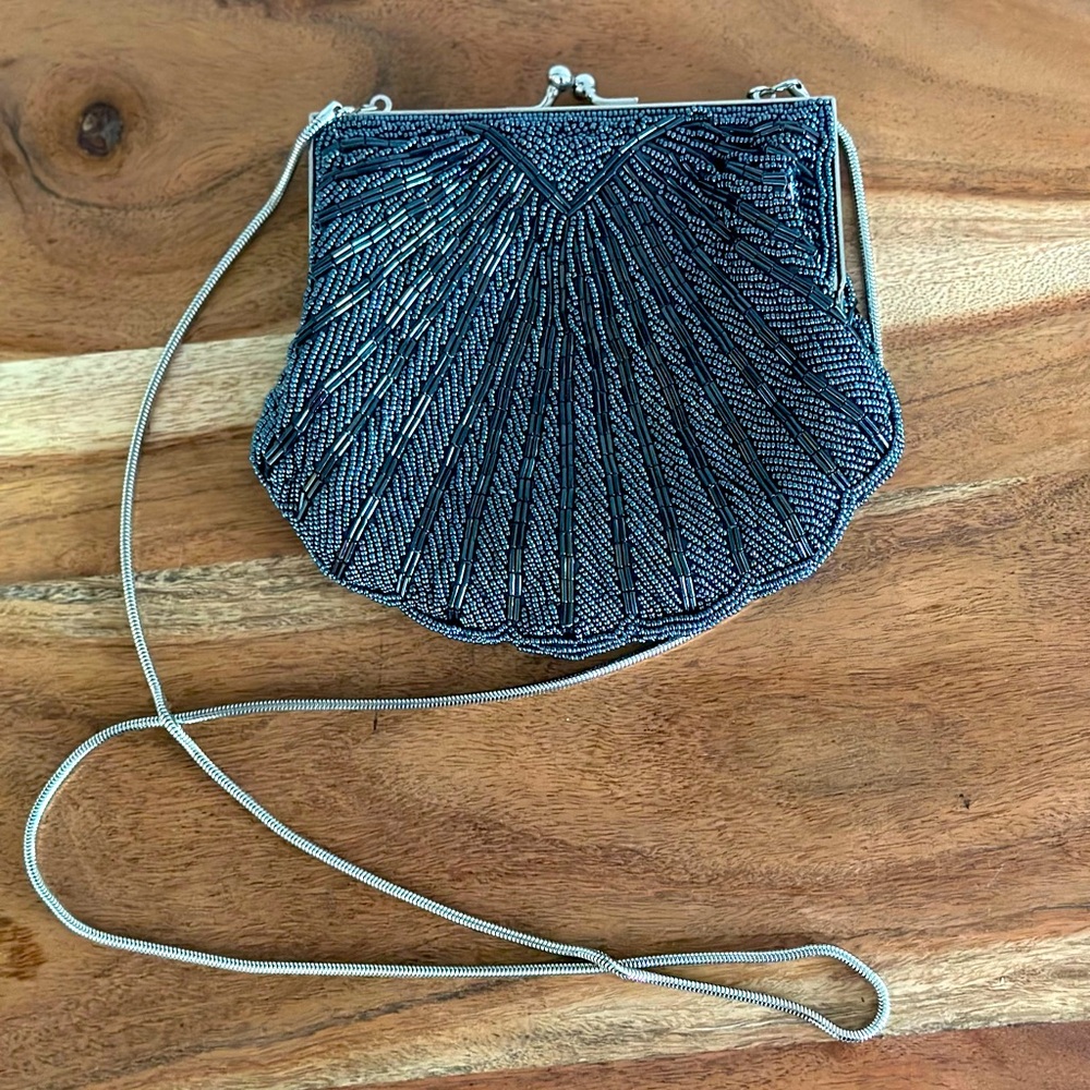 Beautiful hand beaded silver purse - Gatsby style!